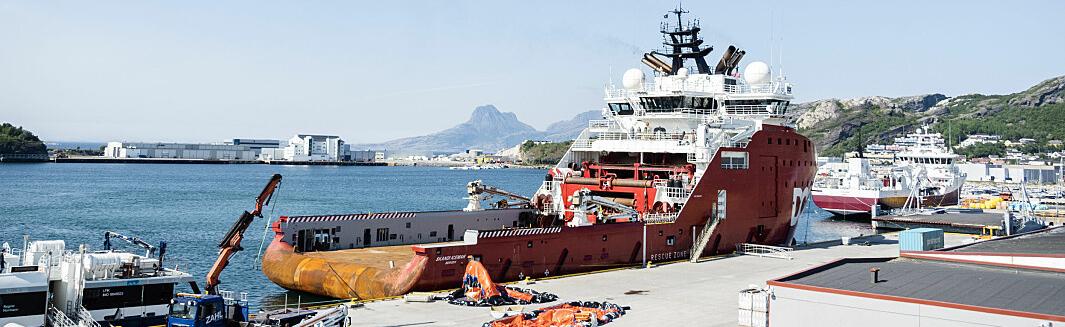 Skip ligger til havn i Bodø Havn